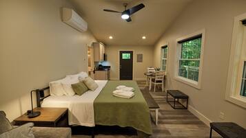 1 bedroom, WiFi, bed sheets