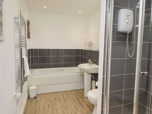 Shower - Turning Tide (Chathill)