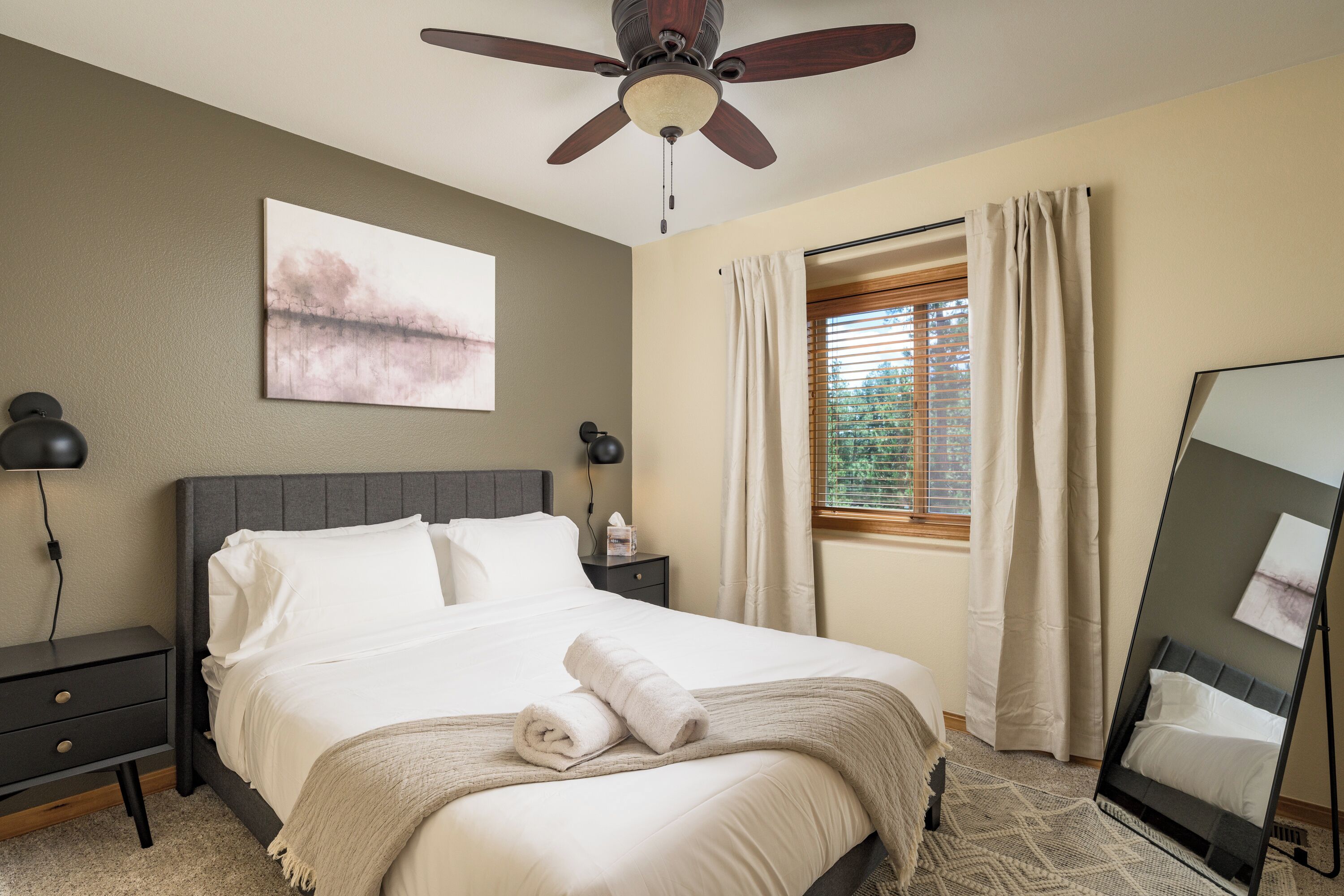 4 chambres, lit de bébé portatif, accès au Wi-Fi (inclus)