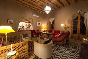 Free WiFi - Hôte Dar Lola  (Taouz)