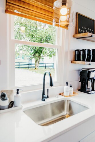 The Farmhouse At Oak Creek Farm