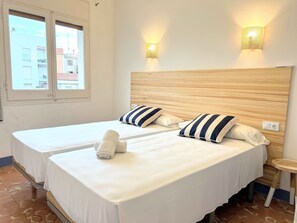 Caja de seguridad en la habitación, wifi gratis y ropa de cama 