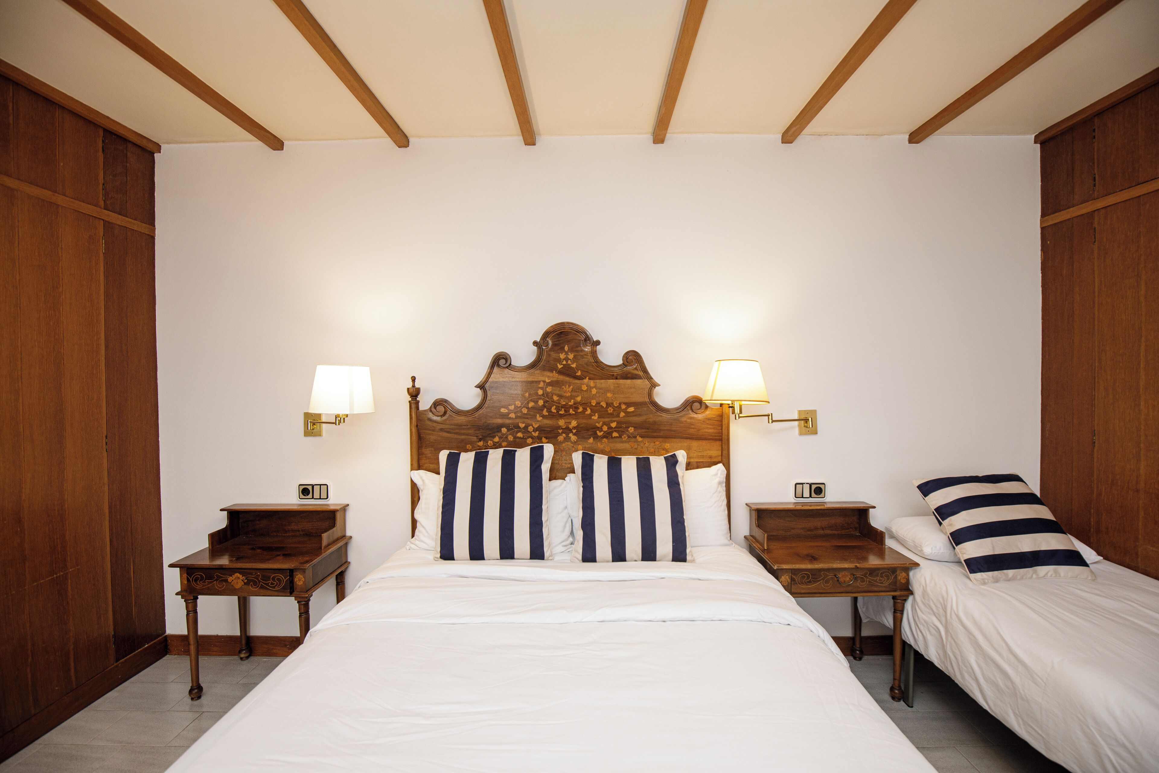 Penthouse | In-room safe, free WiFi, bed sheets