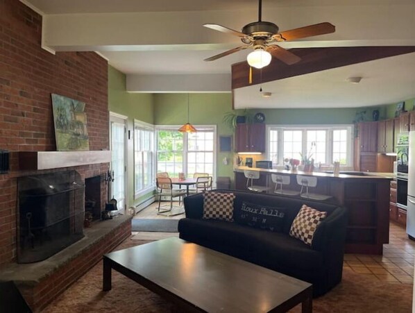Smart TV, DVD player, books