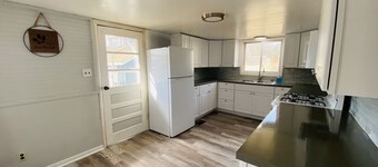 Centric Coldwater Home/ 5 min I-69