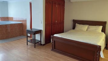 Suite, Jetted Tub | 1 bedroom, blackout drapes