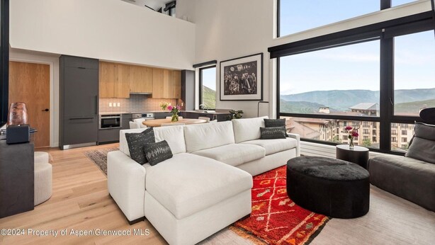Unclassified image, 1 of 38, button - 3BR ski-in/out Snowmass condo with mountain views (Snowmass Village)