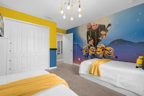 4 bedrooms, iron/ironing board, WiFi, bed sheets