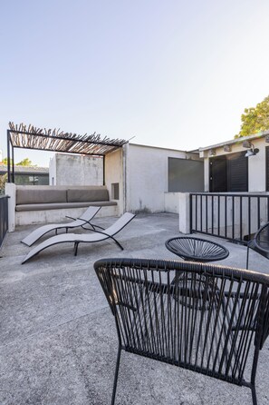 Deluxe Apartment | Terrace/patio