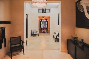 Deluxe Room | Living area | Flat-screen TV