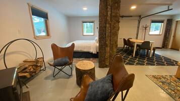 1 bedroom, desk, iron/ironing board, travel crib