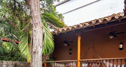 Casa Antigua 4cb-1 en el Centro Amurallado