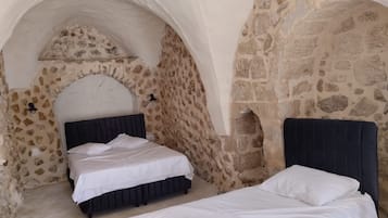 Premium Room, Multiple Beds, Kitchen | 1 bedroom, Egyptian cotton sheets, premium bedding, free WiFi