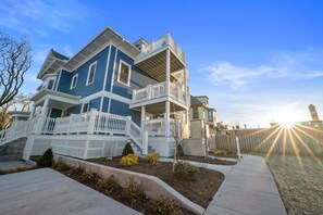 Exterior - Washington Apartments by Airriva (Sandusky)