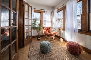 Interior - The Firehouse: 3 bed, central location, historic (Sioux Falls)