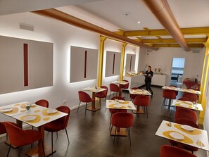 Free daily buffet breakfast - Outside Hotel (Foggia)