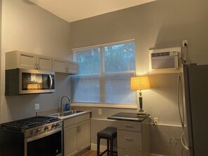 Stovetop, dishwasher