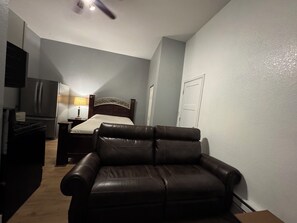 Living area - Studio near Garden of the Gods, A (Colorado Springs)