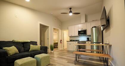 Valley Overlook - Cozy 2BR Cabin near Blossom Music Center -
Peninsula, Ohio