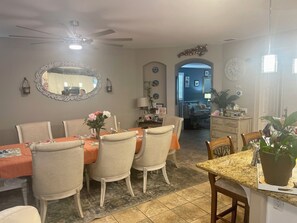 Dining - Beautiful & Spacious 4 bedroom 3 full bath home, located in Palmdale, CA (Palmdale)