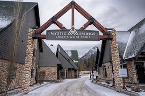 Miscellaneous - Grotto Canyon Chalet 134 (Canmore)