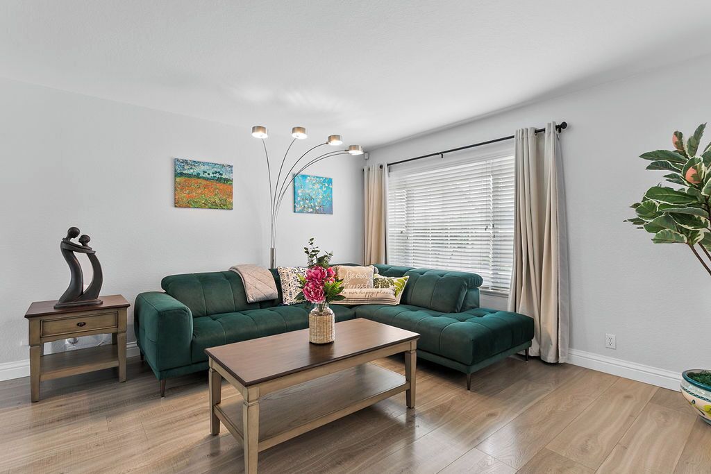 Cozy and Peaceful Surf City Home.