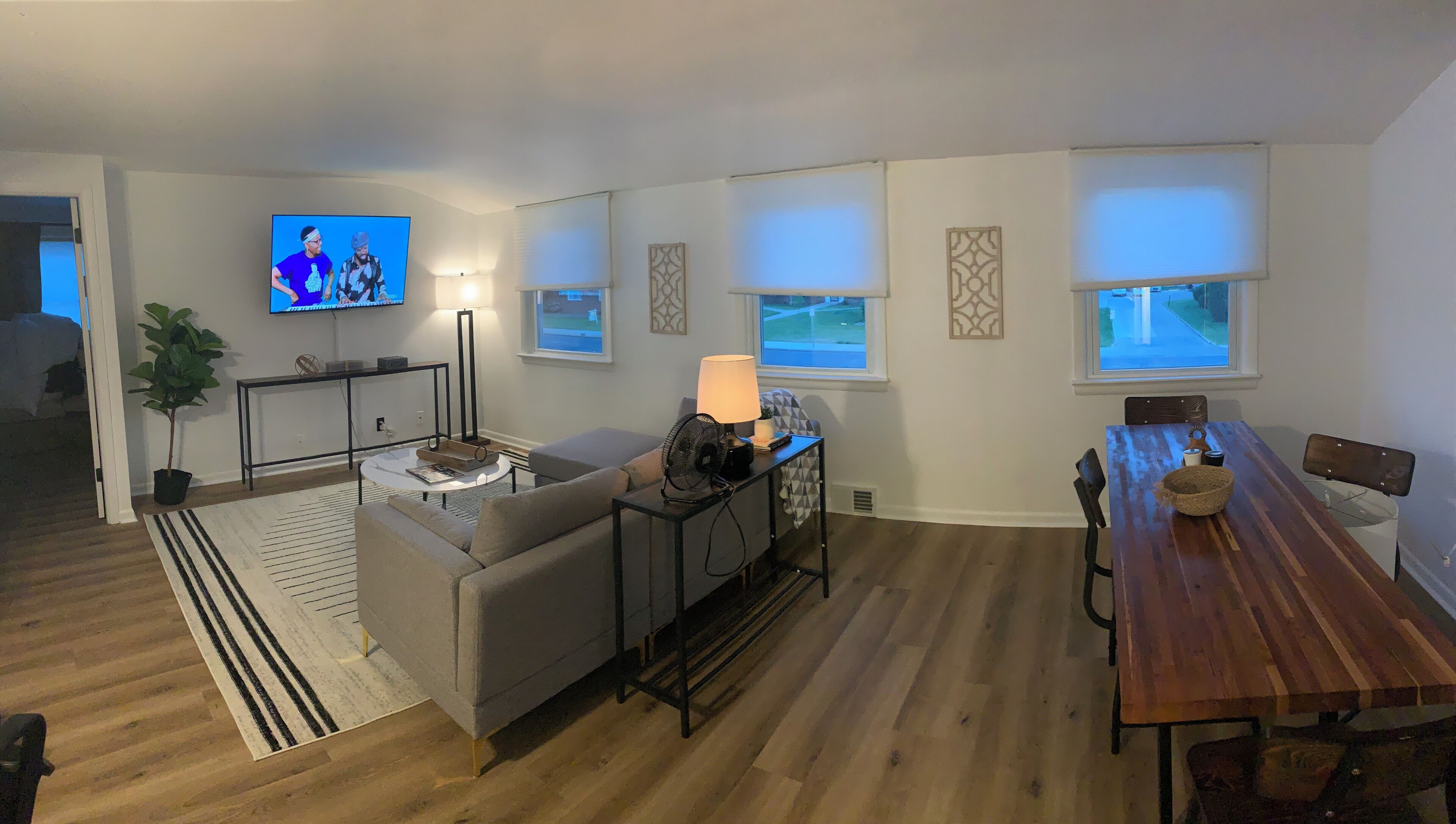 10 min from Clev Clinic 1 bedroom, full bath in S. Euclid  upper level of duplex