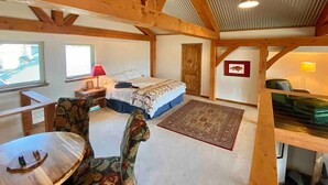 2 soverom, strykejern/-brett, reiseseng for barn og wi-fi