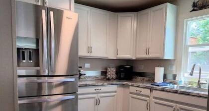 Easy Living ~ Easy Playing, just a 5 minute walk from down town Cody.