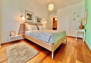 1 chambre, fer et planche à repasser, lit parapluie, Wi-Fi gratuit