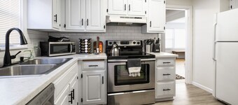 Beautiful Modern Home near Toledo Hospital & UT