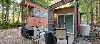 Carbonado Studio w/ Deck & Blackstone Griddle!