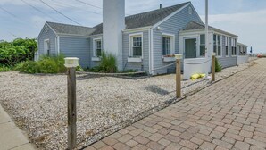 Exterior - Cozy Westbrook Vacation Rental - Walk to Beach! (Westbrook)