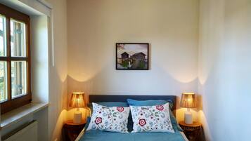 2 sovrum, skrivbord, resesÀng och gratis wi-fi