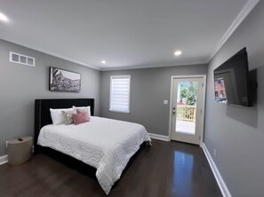 Room - Your Dream Baltimore Getaway! (Baltimore)