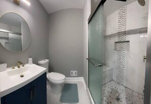Bathroom - Your Dream Baltimore Getaway! (Baltimore)
