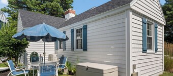 Updated Cottage - Steps to Pine Point Beach!