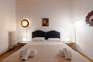 4 Schlafzimmer, Bügeleisen/Bügelbrett, kostenloses WLAN, Bettwäsche