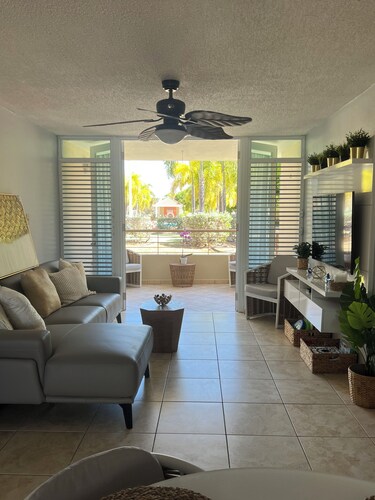 Casa Mía at Paseo del Faro