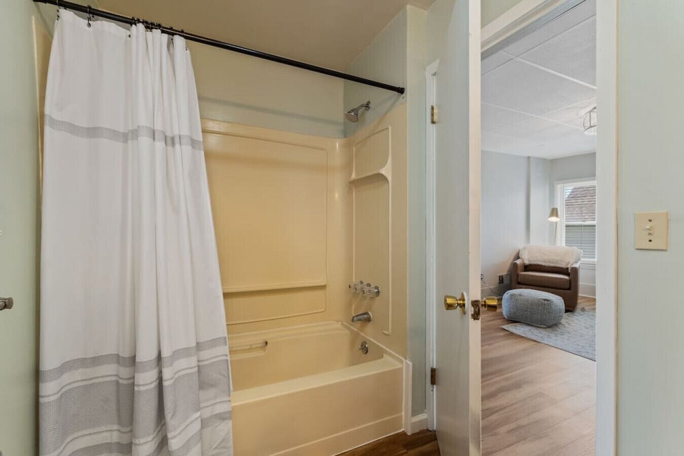 Hair dryer, towels