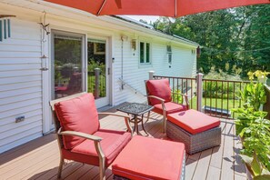 Terrace/patio - Pet-Friendly Staatsburg Studio - Near State Park (Staatsburg)