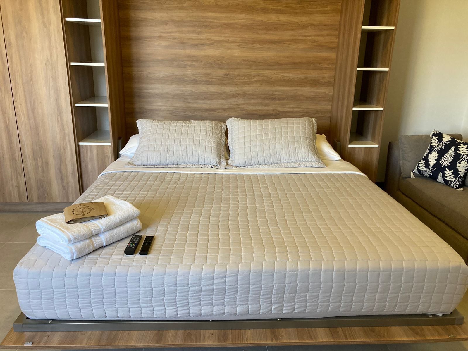 1 soverom, skrivebord, wi-fi (inkludert) og rullestolvennlig