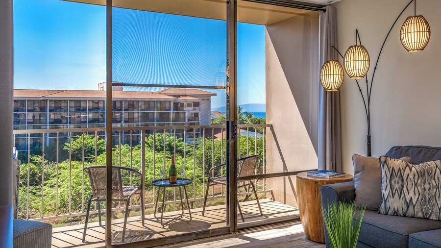 Centrally Located Elegant Vistas