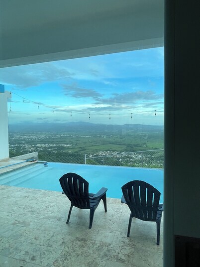 Breathtaking Mountain and Ocean Views…Paraiso in Rincón