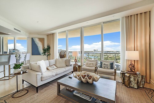 Ritz Carlton 3 bedroom Condo