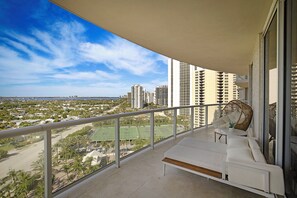 Property grounds - Ritz Carlton 3 bedroom Condo (Riviera Beach)