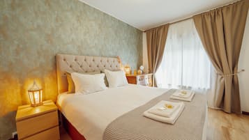 2 chambres, fer et planche à repasser, Wi-Fi gratuit, draps fournis