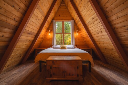 Enchanting River - Waterfront A Frame Cabin