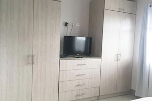 1 camera, ferro/asse da stiro, Wi-Fi gratuito, lenzuola