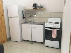Fridge, microwave, oven, coffee/tea maker